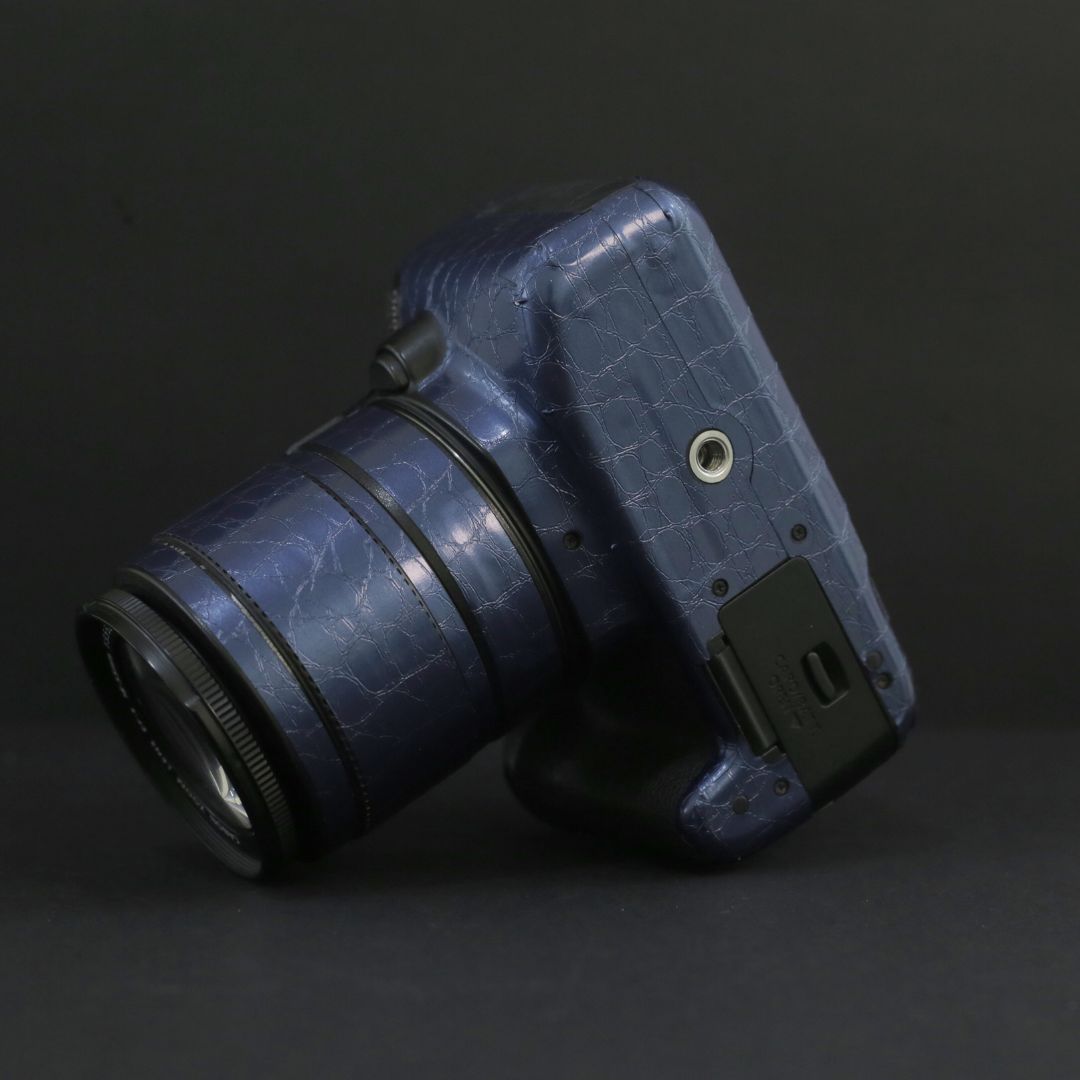 blue-crocodile-premium-camera-skin