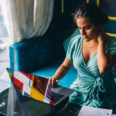 Printed laptop skins, custom laptop skins, textured laptop skins. Laptop skins India. laptop wraps in India. Laptop skins at low rates on India. 3m laptop vinyl skin. 3M laptop skins. Laptop skins for girls and laptop skins for gamers.