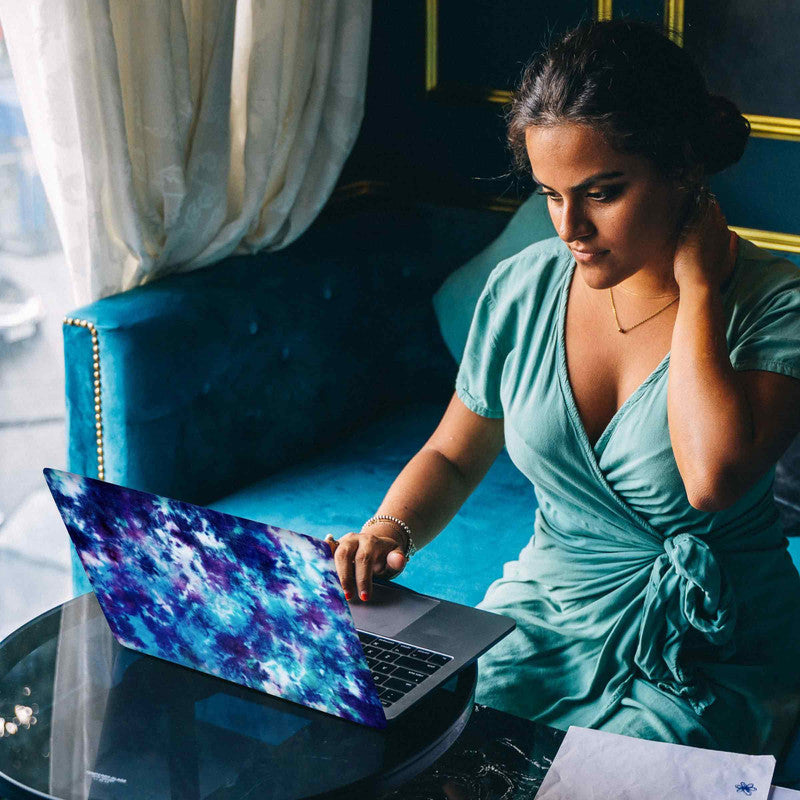 Laptop Skins & Wraps in India by WrapCart. Best quality 3M laptop stickers and wraps with perfect cutting