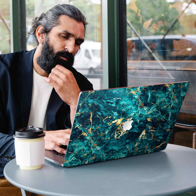 Laptop Sleeves, Mobile Skins & Tech accessories , Cool gadgets India