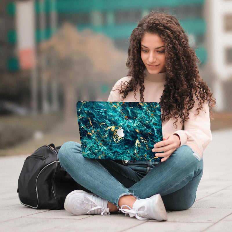 Laptop Sleeves, Mobile Skins & Tech accessories , Cool gadgets India