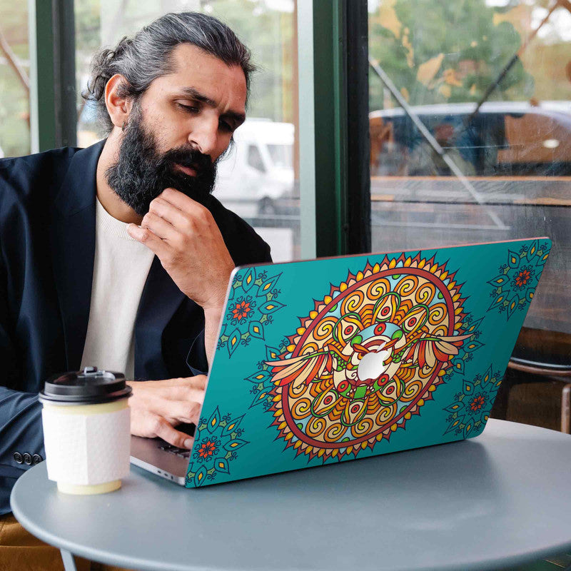 aesthetic-owl-laptop-skin-macbook