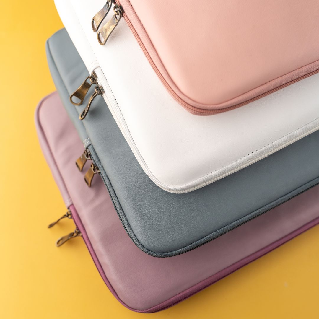 White Leather Laptop Sleeve Secondary image