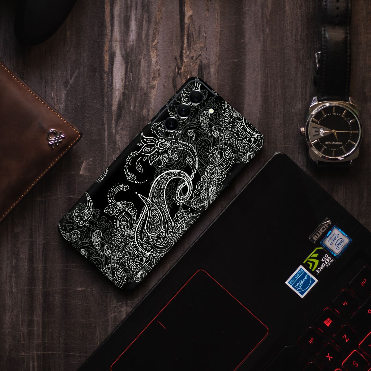 iPhone 16 Pro Max Mobile Skins