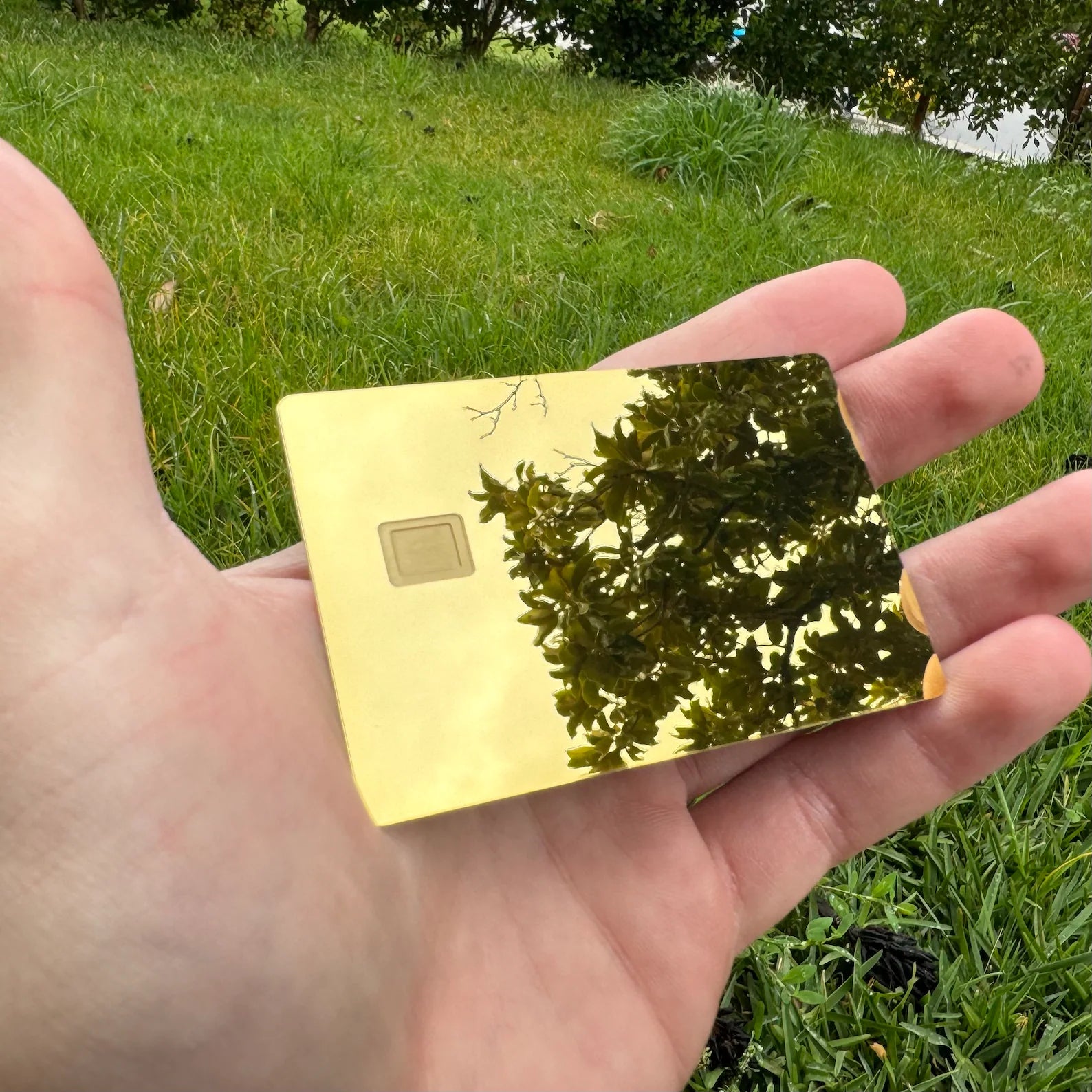 Mirror Gold Metal Card Main image