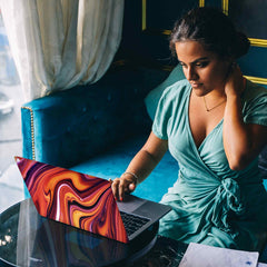 Printed laptop skins, custom laptop skins, textured laptop skins. Laptop skins India. laptop wraps in India. Laptop skins at low rates on India. 3m laptop vinyl skin. 3M laptop skins. Laptop skins for girls and laptop skins for gamers.