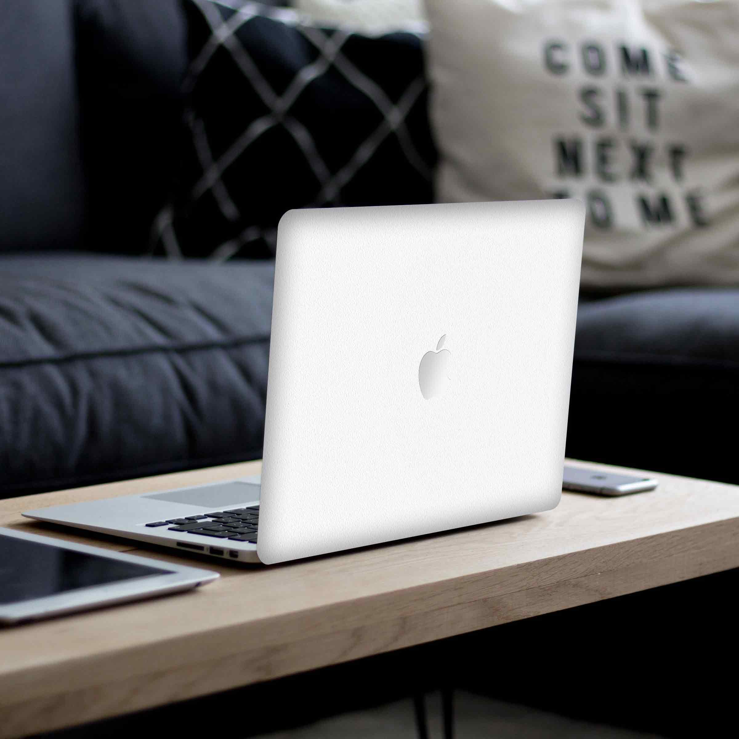 Laptop Sleeves, Mobile Skins & Tech accessories , Cool gadgets India