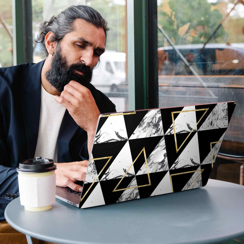 Laptop Sleeves, Mobile Skins & Tech accessories , Cool gadgets India