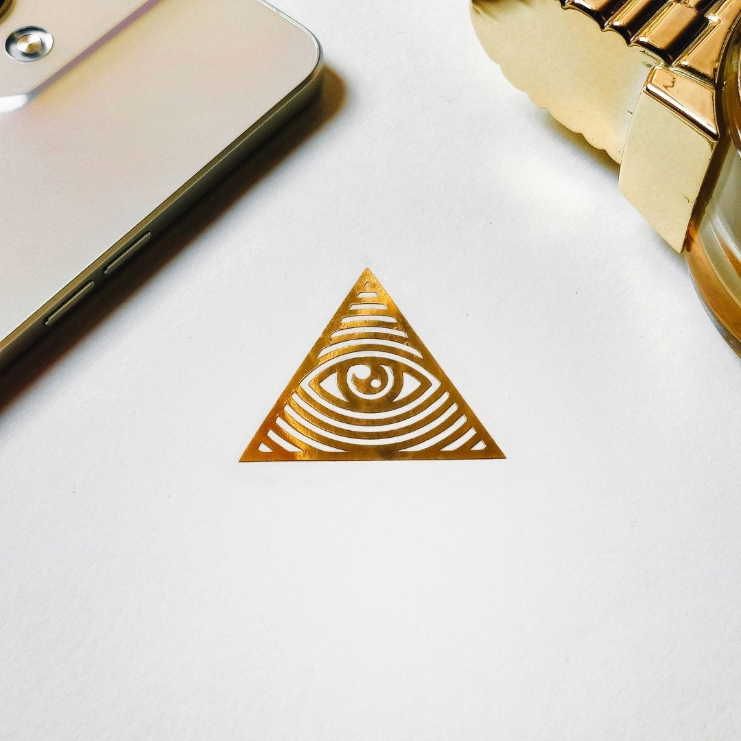 Laptop Sleeves, Mobile Skins & Tech accessories , Cool gadgets India Main image